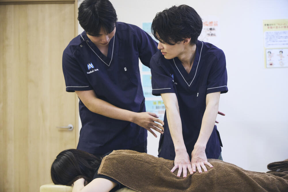 研修費全額会社負担